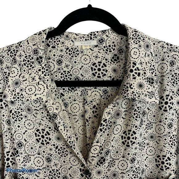 Pleione Blouse Button 3/4 Sleeve V-Neck Popover‎ - Picture 2 of 7